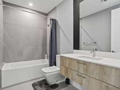 925 NE 6th Street, Fort Lauderdale, FL 33304