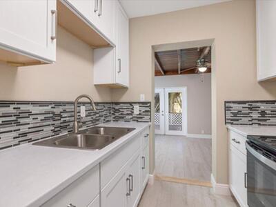 807 S 12th Street, Fort Pierce, FL 34950