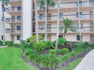 301 Ocean Bluffs Boulevard, Jupiter, FL 33477