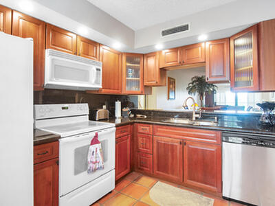 301 Ocean Bluffs Boulevard, Jupiter, FL 33477