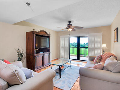 301 Ocean Bluffs Boulevard, Jupiter, FL 33477