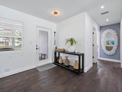 8 Windsor Road W, Jupiter, FL 33469