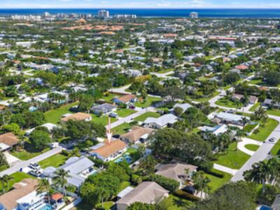 8 Windsor Road W, Jupiter, FL 33469