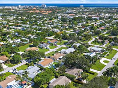 8 Windsor Road W, Jupiter, FL 33469