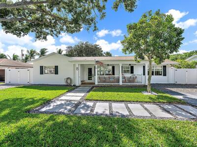8 Windsor Road W, Jupiter, FL 33469