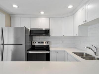 517 Fanshaw M, Boca Raton, FL 33434