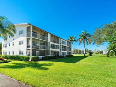 517 Fanshaw M, Boca Raton, FL 33434
