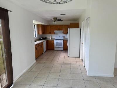 1561 SE Arenson Lane, Port Saint Lucie, FL 34952