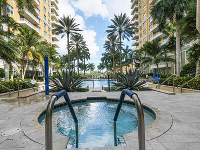 625 Casa Loma 908 Boulevard, Boynton Beach, FL 33435