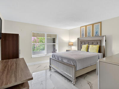 1676 SW Mackey Avenue, Port Saint Lucie, FL 34953