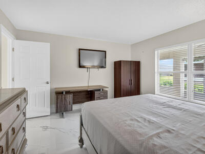 1676 SW Mackey Avenue, Port Saint Lucie, FL 34953