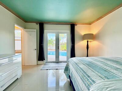 999 SE 6th Terrace, Pompano Beach, FL 33060