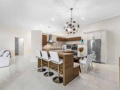 6673 NW 24th Terrace, Boca Raton, FL 33496