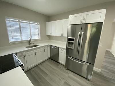 112 Lake Avenue, Lake Worth Beach, FL 33460