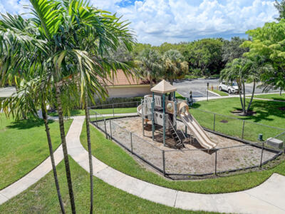 1223 Villa Circle, Boynton Beach, FL 33435