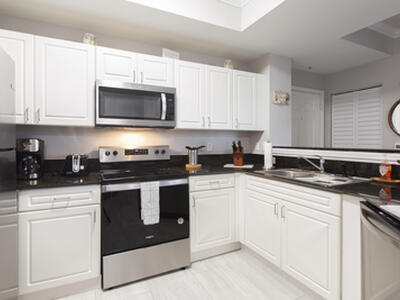 780 S Sapodilla Avenue, West Palm Beach, FL 33401