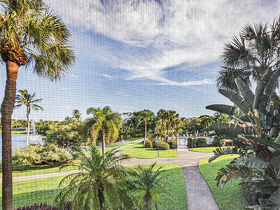 1915 Lavers Circle, Delray Beach, FL 33444