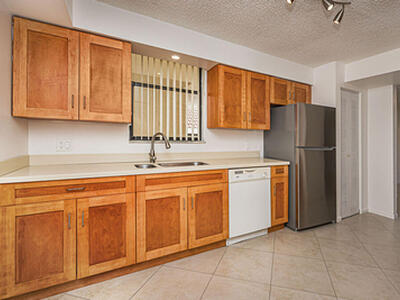 1915 Lavers Circle, Delray Beach, FL 33444