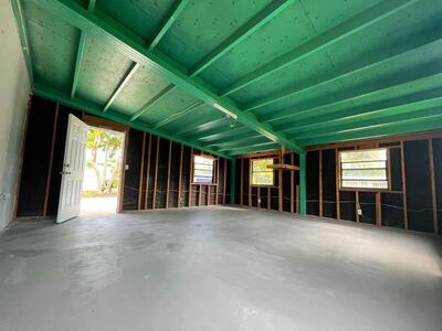 2213 2nd Street SW, Vero Beach, FL 32962