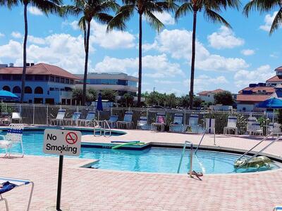 6815 Via Regina, Boca Raton, FL 33433