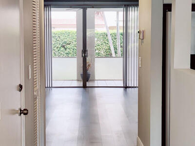 6815 Via Regina, Boca Raton, FL 33433