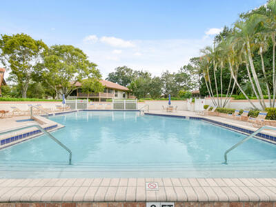 326 Brackenwood Circle, Palm Beach Gardens, FL 33418