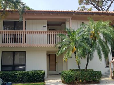 326 Brackenwood Circle, Palm Beach Gardens, FL 33418