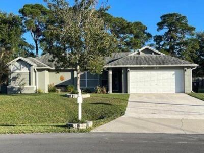 1697 SW Clover Street