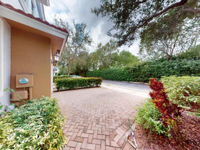 235 W Chrystie Circle, Delray Beach, FL 33484