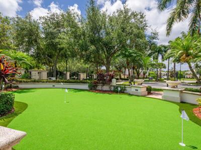 1108 Myrtlewood Circle E, Palm Beach Gardens, FL 33418