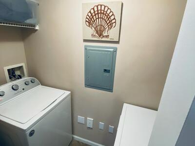 1108 Myrtlewood Circle E, Palm Beach Gardens, FL 33418