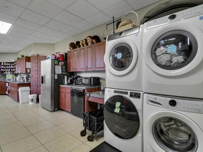 266 NW Peacock Boulevard, Port Saint Lucie, FL 34986