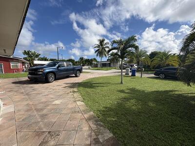 2711 NE 11th Terrace, Pompano Beach, FL 33064