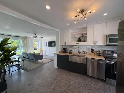 2711 NE 11th Terrace, Pompano Beach, FL 33064