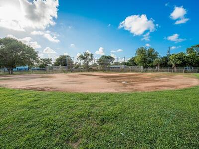 1713 NE 3rd Avenue, Delray Beach, FL 33444