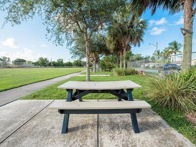 1713 NE 3rd Avenue, Delray Beach, FL 33444