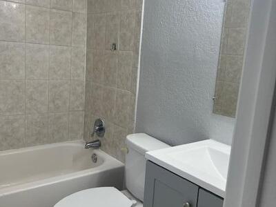 1713 NE 3rd Avenue, Delray Beach, FL 33444