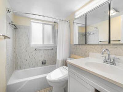 2020 Lake Osborne Drive, Lake Worth, FL 33461