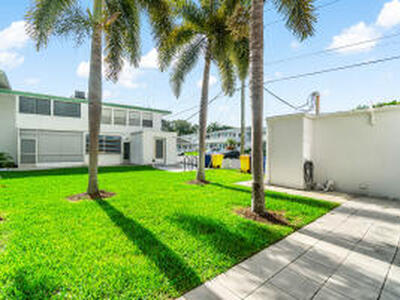 2020 Lake Osborne Drive, Lake Worth, FL 33461