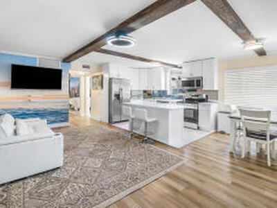 2020 Lake Osborne Drive, Lake Worth, FL 33461