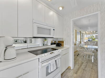 101 NE 19th Avenue, Deerfield Beach, FL 33441