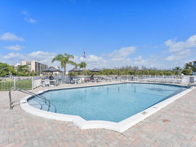 101 NE 19th Avenue, Deerfield Beach, FL 33441