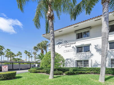 101 NE 19th Avenue, Deerfield Beach, FL 33441