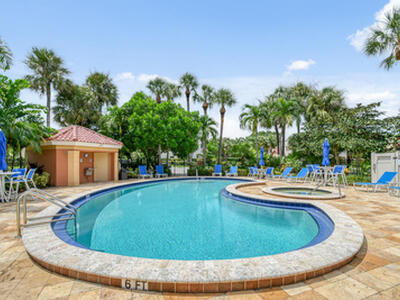 28 Uno Lago Drive, Juno Beach, FL 33408