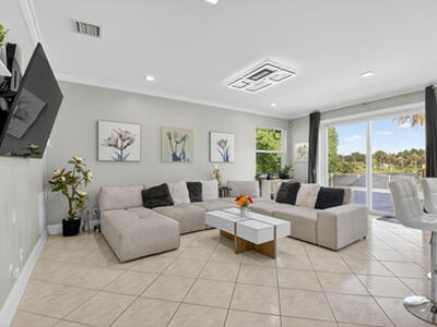 3943 Westchester Way, Boynton Beach, FL 33436