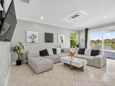 3943 Westchester Way, Boynton Beach, FL 33436