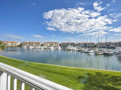 10 Harbour Isle 206 Drive E