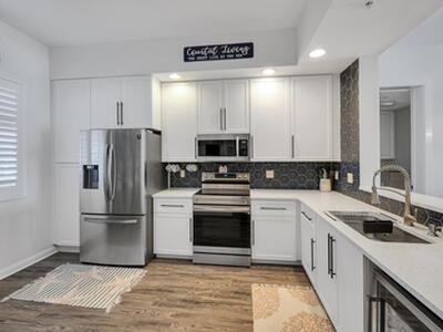 10 Harbour Isle 206 Drive E, Fort Pierce, FL 34949