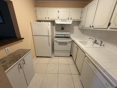 348 Windsor O, West Palm Beach, FL 33417