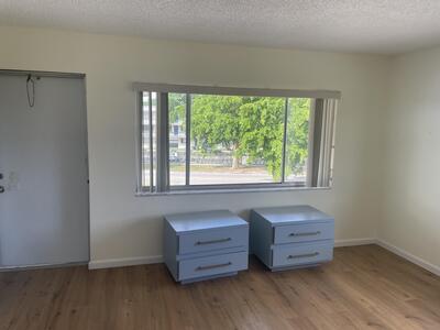 555 Purdy Lane, Palm Springs, FL 33461